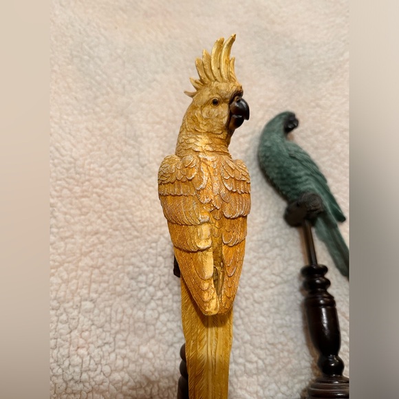 Resin birds teal parrot and yellow cockatiel on wooden roosts with felt base - Picture 3 of 16